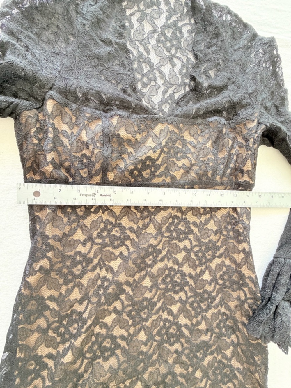 NWT Laundry by Shelli Segal Black Lace Bell Sleeve Mini Dress - Size 6 - Picture 14 of 16